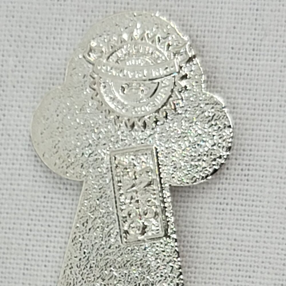 DISNEY Pin Trading ~ Cast Member Black Lanyard 1/5 ~ 2010 ~ Hidden Mickey ~ 002 - Picture 7 of 8